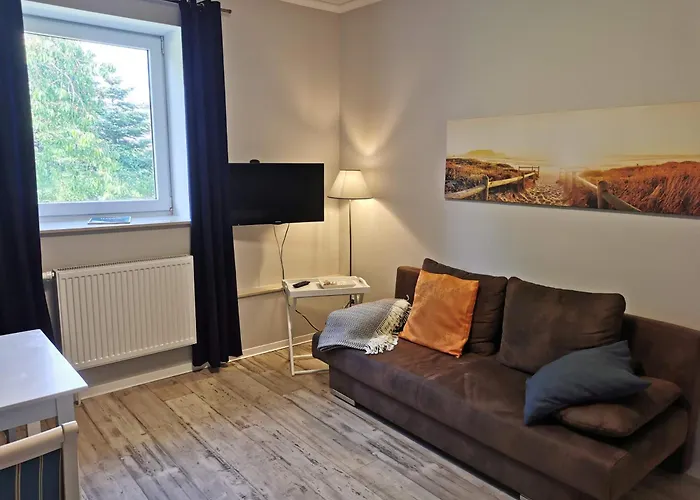 11 Haselnuss - Hof Wiesengrund